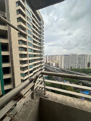 2.5 BHK Apartment – Exterior View View at Oberoi Realty Splendor, Andheri East - for Rent