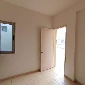Room in 3.5 BHK Villa at Vatika Signature Villas, Sector 82 – for Rent