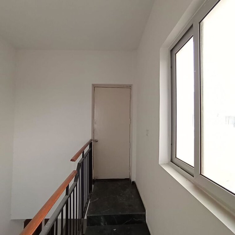 Balcony, vatika-signature-villas 3.5 Bedroom 240 Sq.Ft. Villa In Sector 82 Gurgaon 10570041