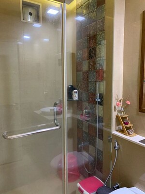 Bathroom in 3 BHK Apartment at Oberoi Exquisite Goregaon, Goregaon East – for Rent