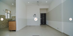 Room in 2.5 BHK Apartment at Gaur City 5th Avenue, Sector 4 Greater Noida – for Sale