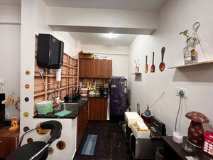 Room in 1 BHK Builder Floor at Koramangala – for Rent