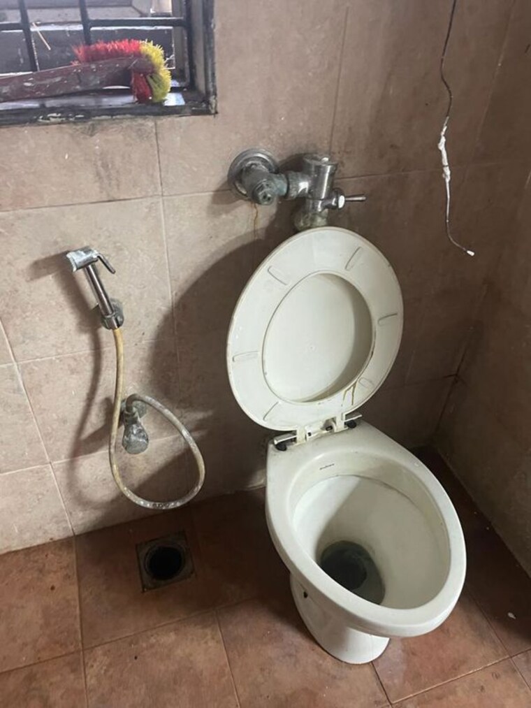 Bathroom, bsel-tech-park Commercial Office Space 423 Sq.Ft. In Vashi Sector 30a Navi Mumbai 10570063