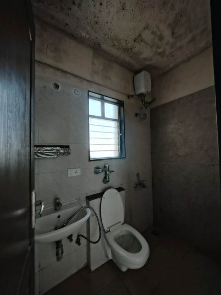 Bathroom, nyati-elan 2 Bedroom 821 Sq.Ft. Apartment In Wagholi Pune 10570090