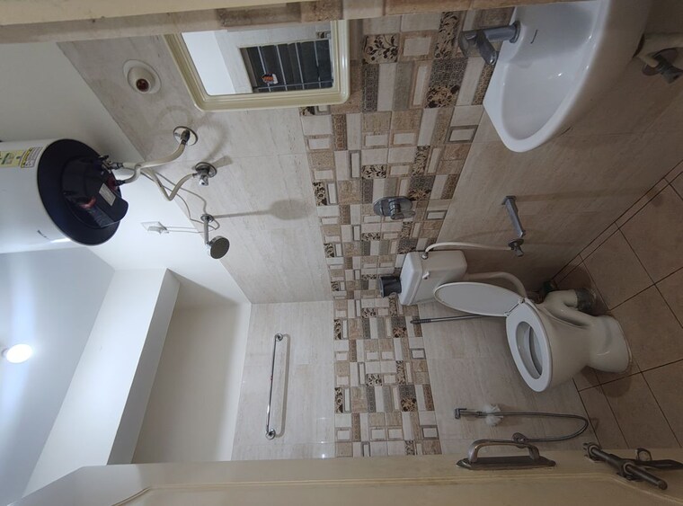 Bathroom, iti layout 1 Bedroom 700 Sq.Ft. Builder Floor In Iti Layout Bangalore 10570117