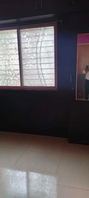 Room in 2 BHK Apartment at Kharadi – for Rent