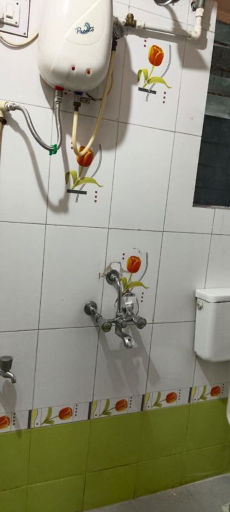 Bathroom, kharadi 2 Bedroom 1000 Sq.Ft. Apartment In Kharadi Pune 10570120
