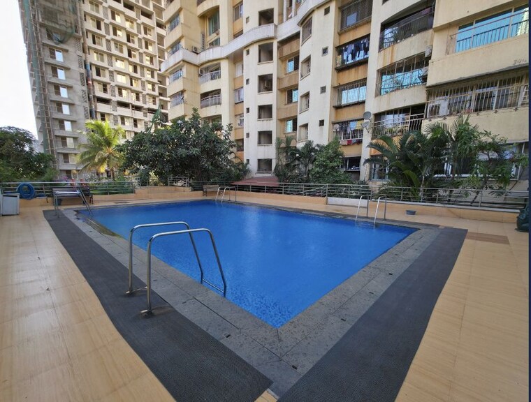Swimming Pool, legend-siroya-kingston-tower 3 Bedroom 1705 Sq.Ft. Apartment In Parel Mumbai 10541906