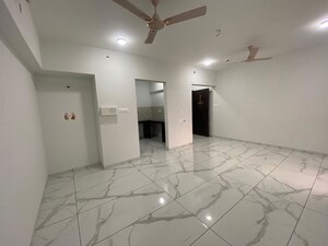 Room in 3 BHK Apartment at Rahul Downtown, Punawale – for Rent