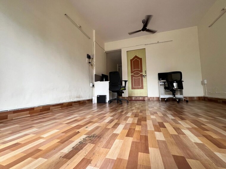  Parking, shankar-apartments-kharghar Commercial Office Space 351 Sq.Ft. In Kharghar Sector 12 Navi Mumbai 10570162