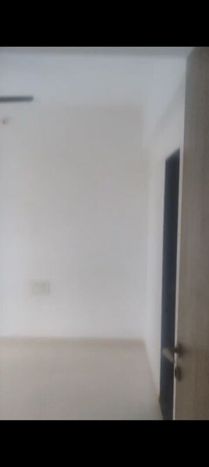 2 BHK Apartment For Rent in Newlook Bhavya Elite, Wadala
