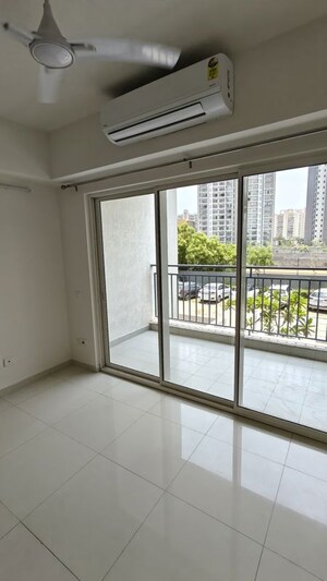 Room in 2 BHK Apartment at Godrej Air Sector 85, Sector 85 – for Rent