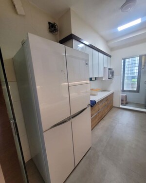 Kitchen in 2.5 BHK Apartment at Oberoi Realty Woods, Goregaon East – for Rent