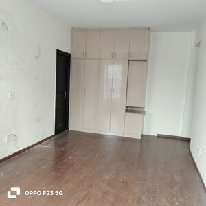 Room in 3.5 BHK Apartment at 3C Orris Greenopolis, Sector 89 – for Rent