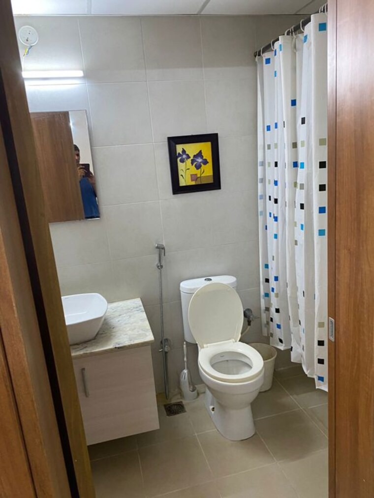 Bathroom, bhartiya-nikoo-homes 3.5 Bedroom 1917 Sq.Ft. Apartment In Thanisandra Main Road Bangalore 10570226