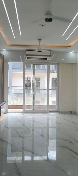 2.5 BHK Builder Floor For Rent in Smart World Gems, Sector 89
