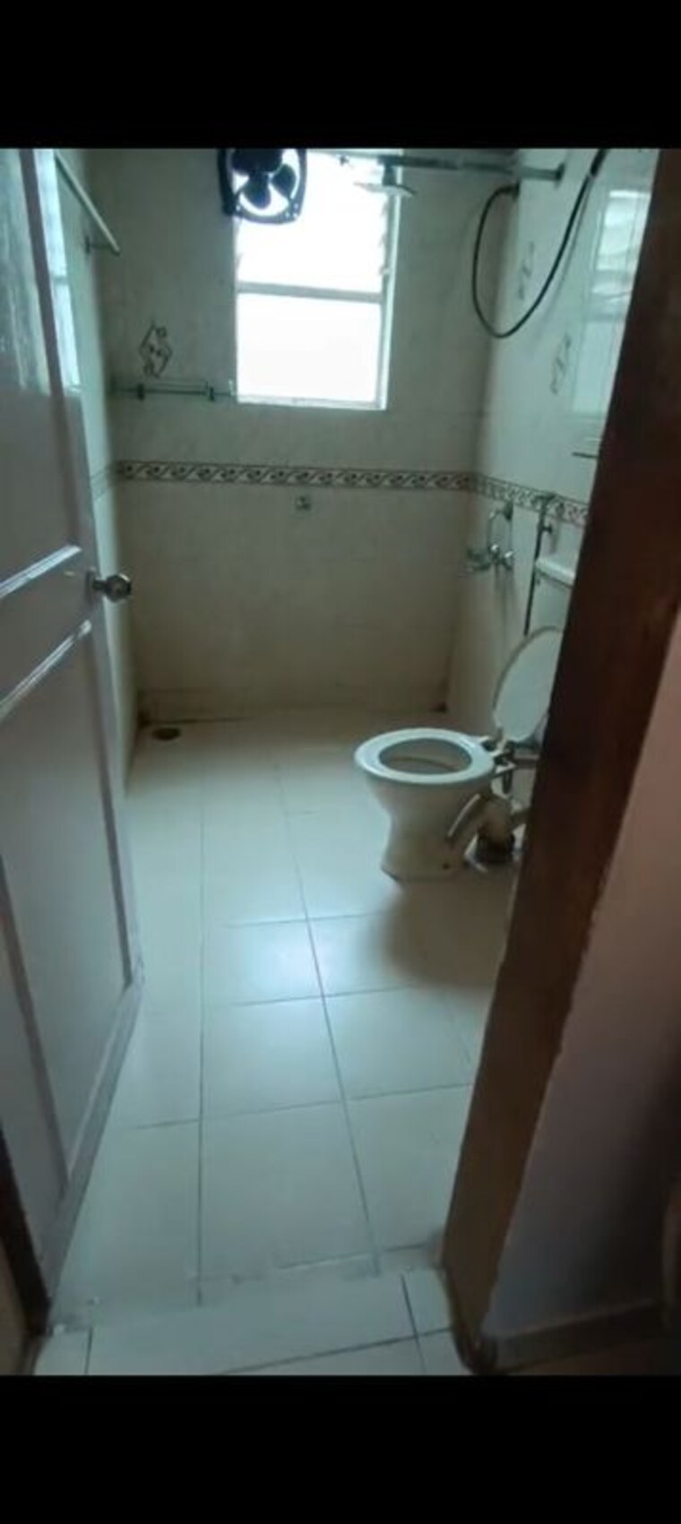 Bathroom, sukhwani-royal-residensy 2 Bedroom 1100 Sq.Ft. Apartment In Pimpri Pune 10570113