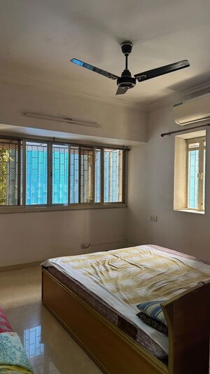 Bedroom in 1 RK Apartment at Kataria Colony, Dadar West – for Rent