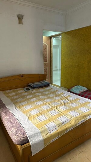 Bedroom in 1 RK Apartment at Kataria Colony, Dadar West – for Rent