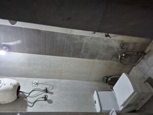 Washroom in 2.5 BHK Builder Floor at Mayur Vihar – for Rent