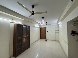 Room in 2 BHK Apartment at L&T Crescent Bay T2, Parel – for Rent