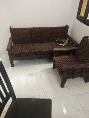 Team Area in 5 BHK Villa at Sector 55 – for Sale