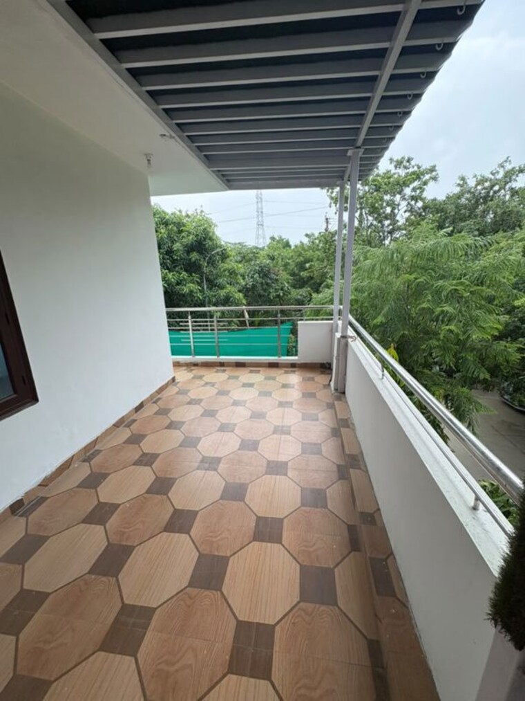 Balcony, nsg-black-cat-enclave 4 Bedroom 2000 Sq.Ft. Independent House In Chi Ii Greater Noida Greater Noida 10570264