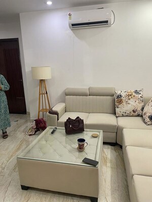 Team Area in 5 BHK Villa at Greater Kailash – for Sale