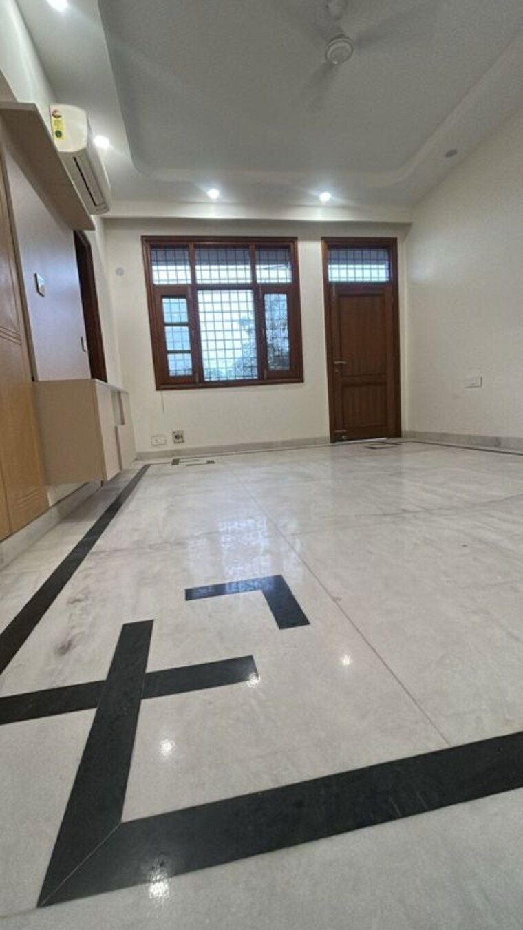 Room, green-wood-city 3 Bedroom 4500 Sq.Ft. Builder Floor In Sector 45 Gurgaon 10570250