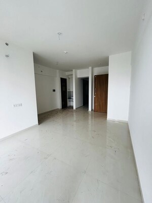 Room in 2 BHK Apartment at RR Lunkad 66 Avenue, Pimple Nilakh – for Rent
