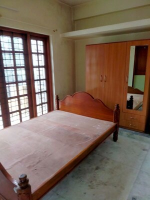 Bedroom in 4 BHK Apartment at Neeladhri Mahal Apartment, Jayamahal – for Sale