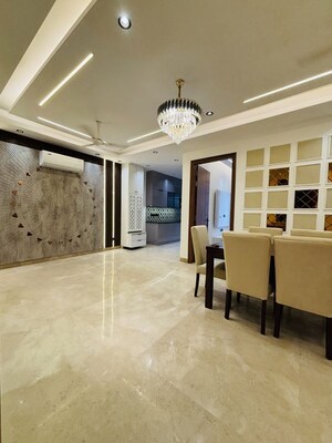 Room in 3 BHK Builder Floor at Sector 45 – for Sale