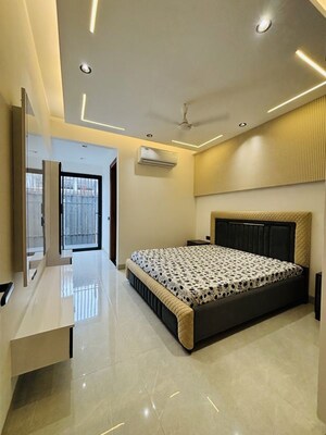 Bedroom in 3 BHK Builder Floor at Sector 45 – for Sale