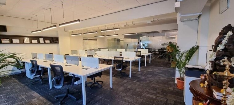 Team Area, mg road Commercial Office Space 1700 Sq.Ft. In Mg Road Indore 10570316