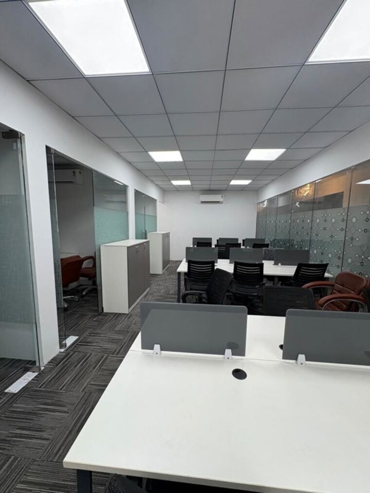 Team Area, sector 63 Commercial Office Space 1000 Sq.Ft. In Sector 63 Noida 10570301