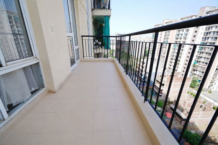 Balcony, piedmont-taksila-heights 3 Bedroom 1838 Sq.Ft. Apartment In Sector 37c Gurgaon 10570317
