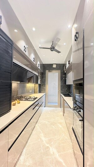 Building Lobby in 4 BHK Builder Floor at Uppal Southend, Sector 49 – for Sale