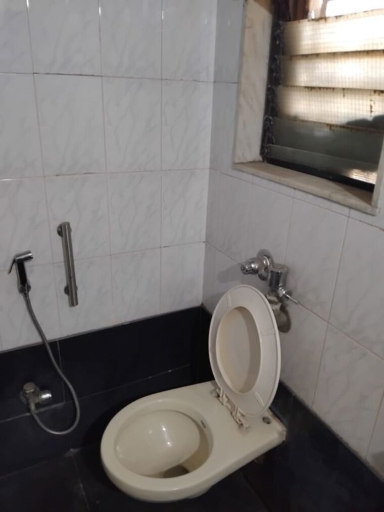 Bathroom, lok-milan 1 Bedroom 550 Sq.Ft. Apartment In Chandivali Mumbai 10570335