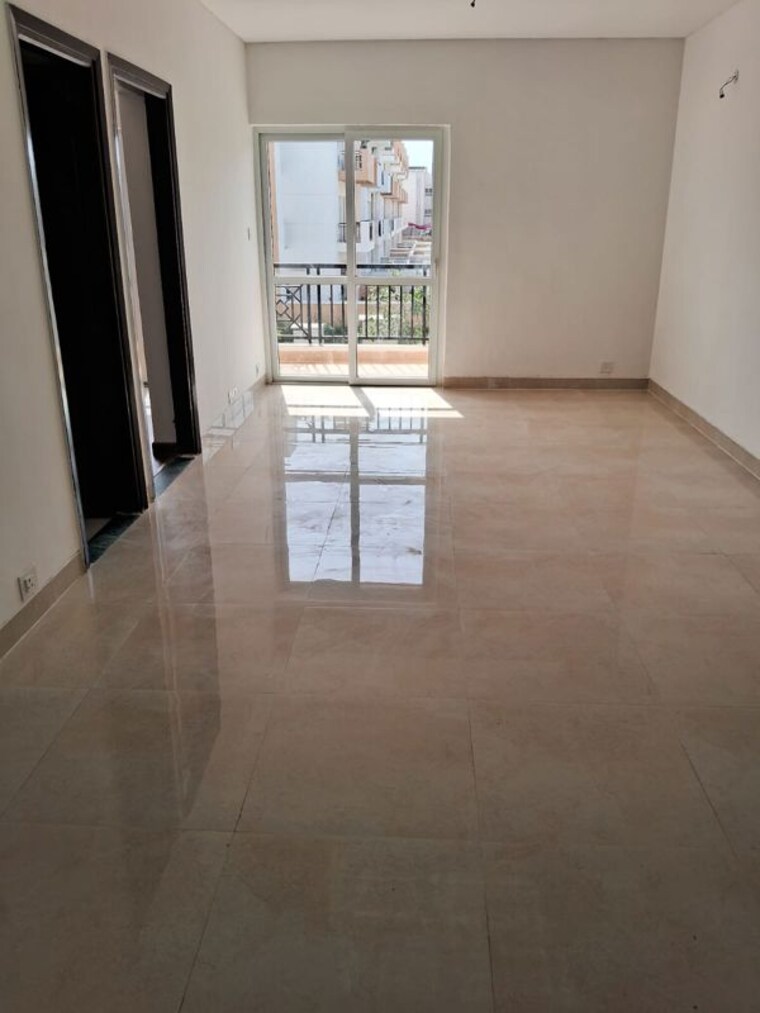 Room, sector 80 3 Bedroom 3185 Sq.Ft. Apartment In Sector 80 Faridabad 10570269
