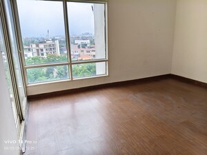 Room in 3 BHK Apartment at Jaypee Greens Pavilion Heights 1, Sector 128 – for Rent