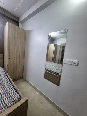 Bedroom in 1 RK Builder Floor at Dlf City Phase 3 – for Rent