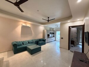 3 BHK Builder Floor For Rent in Sector 45