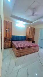 1 Rk  250 Sq.Ft. Builder Floor in DLF City Phase 3