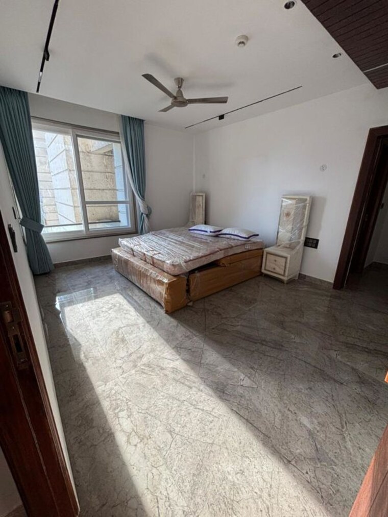 Bedroom, jaypee-imperial-court 4 Bedroom 3750 Sq.Ft. Apartment In Sector 128 Noida 10563335