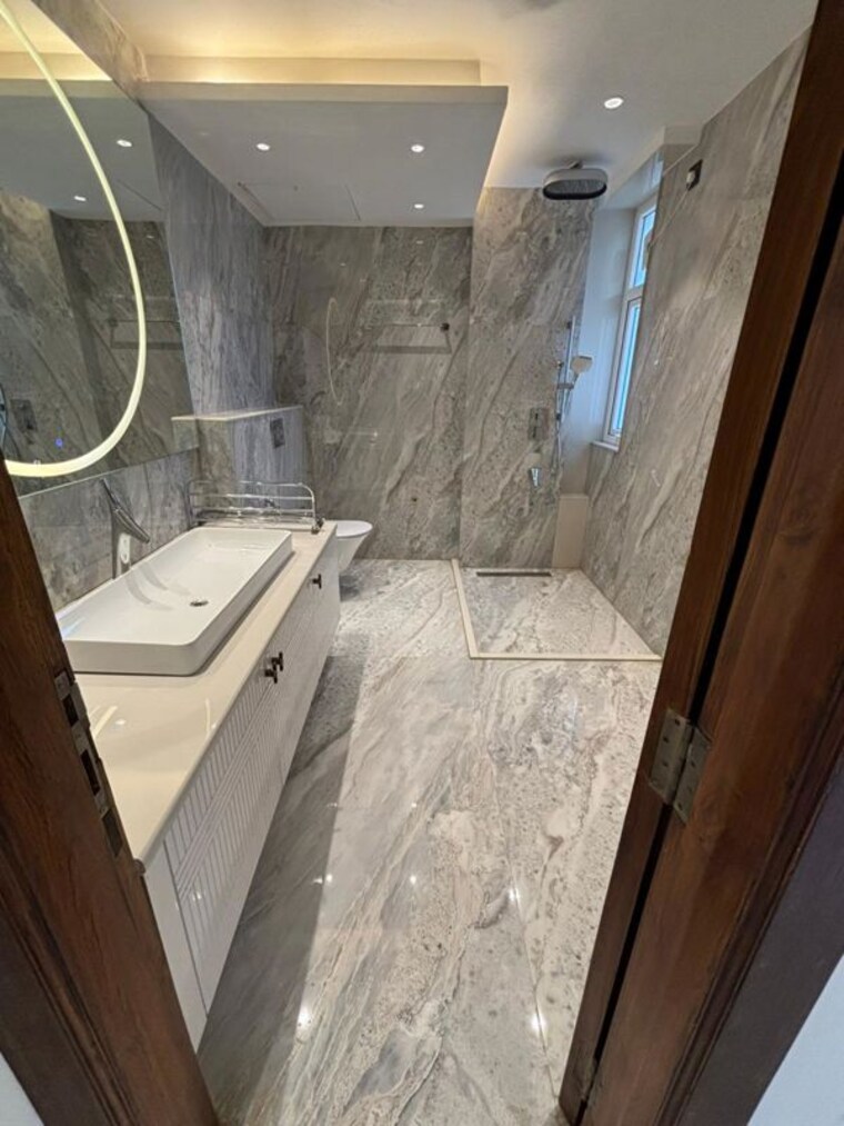 Bathroom, jaypee-imperial-court 4 Bedroom 3750 Sq.Ft. Apartment In Sector 128 Noida 10563335