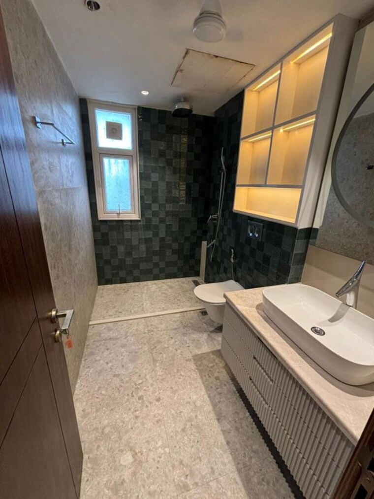Washroom, jaypee-imperial-court 4 Bedroom 3750 Sq.Ft. Apartment In Sector 128 Noida 10563335