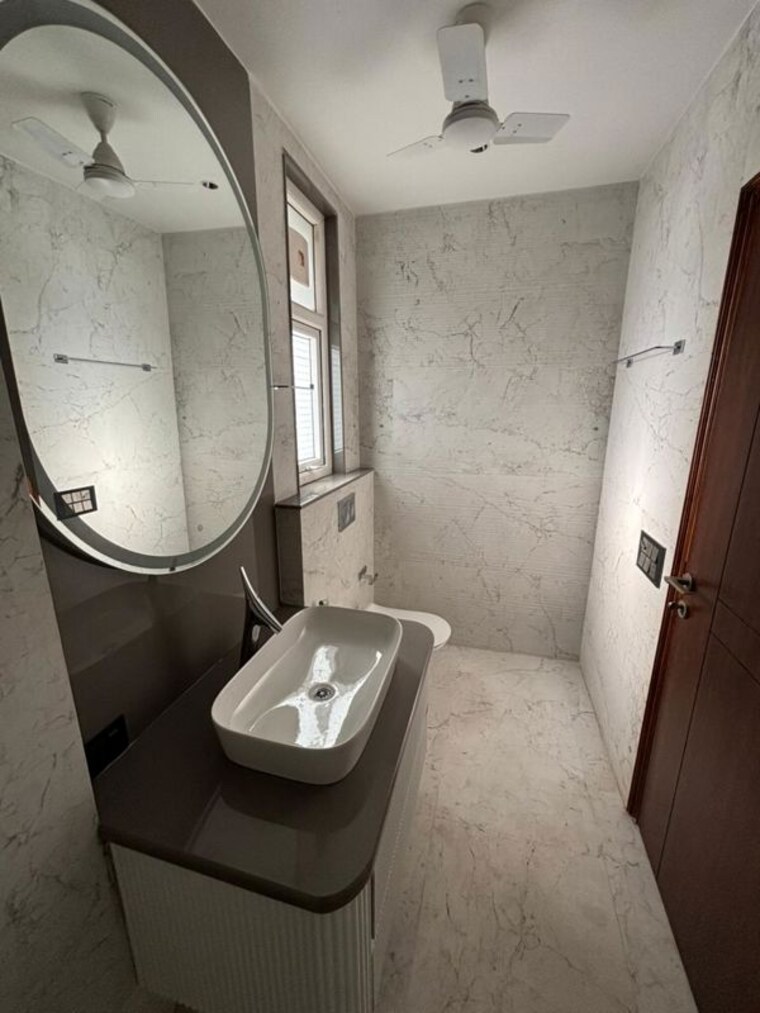 Bathroom, jaypee-imperial-court 4 Bedroom 3750 Sq.Ft. Apartment In Sector 128 Noida 10563335