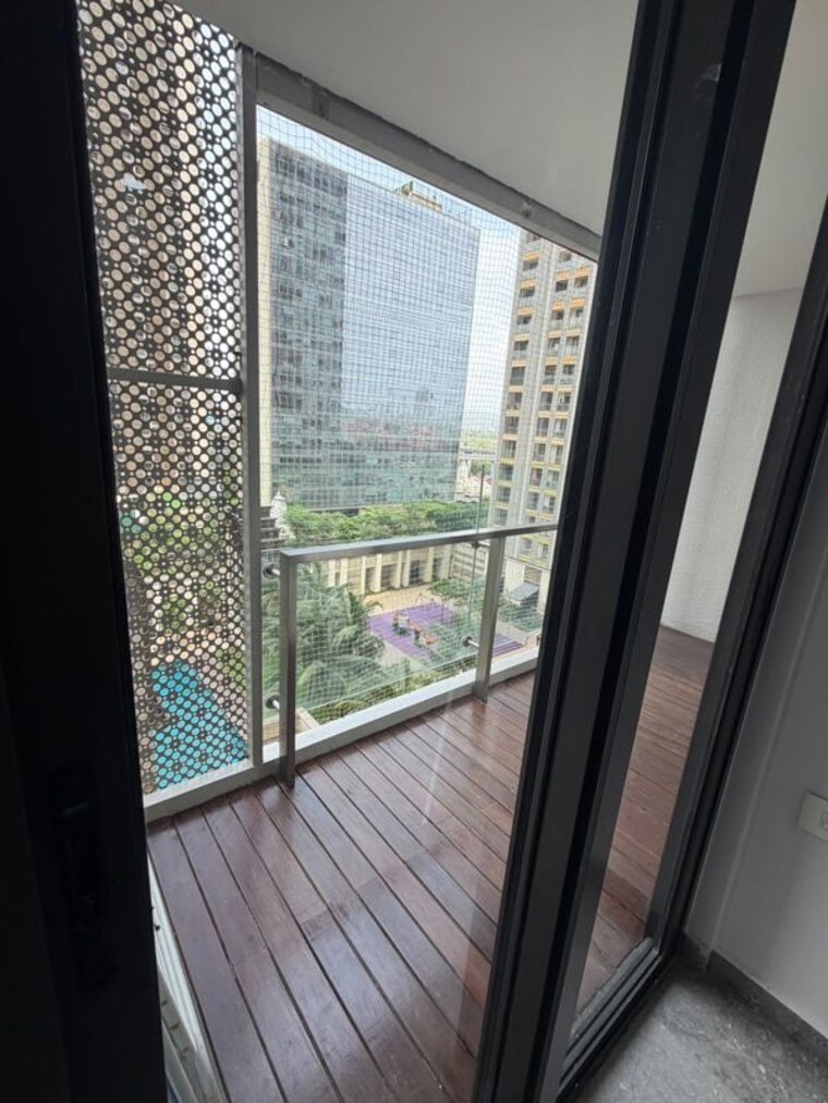 Balcony, lodha-enchante 1 Bedroom 511 Sq.Ft. Apartment In Wadala Mumbai 10570377