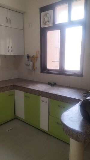 Bathroom in 3 BHK Apartment at SRS Royal Hills, Sector 87 – for Rent