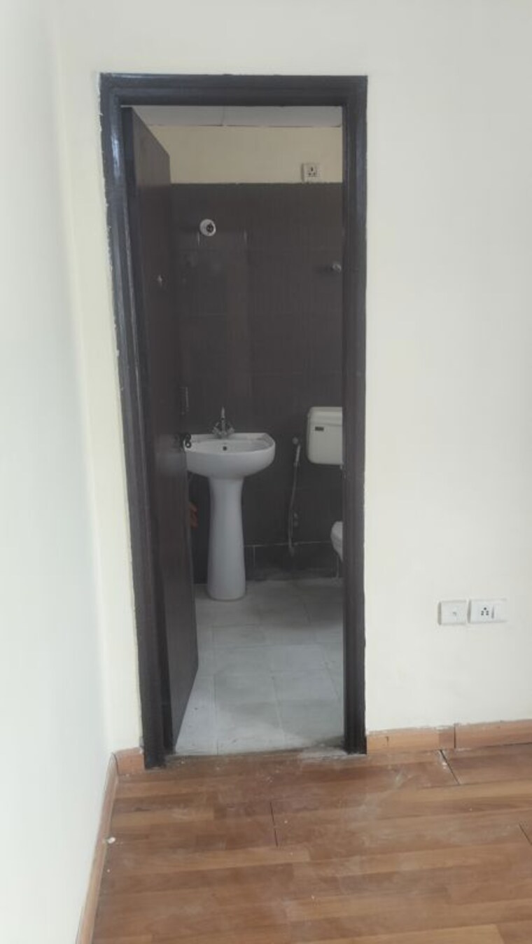 undefined, srs-royal-hills 3 Bedroom 1450 Sq.Ft. Apartment In Sector 87 Faridabad 10570379